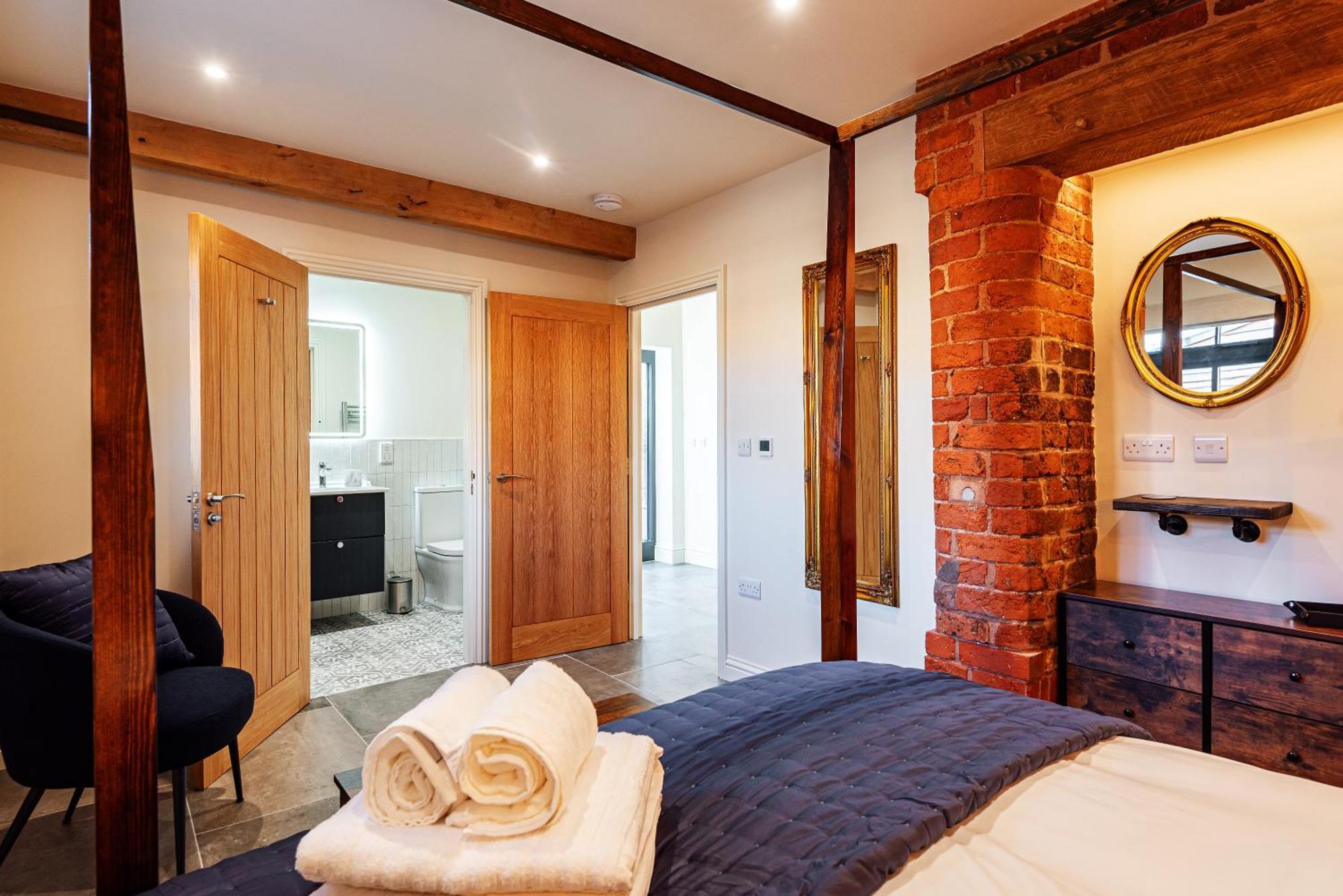 Pigeon House - Unique Barn With Private Garden, Hot Tub And Wood Burner Villa Shrewsbury Exterior foto