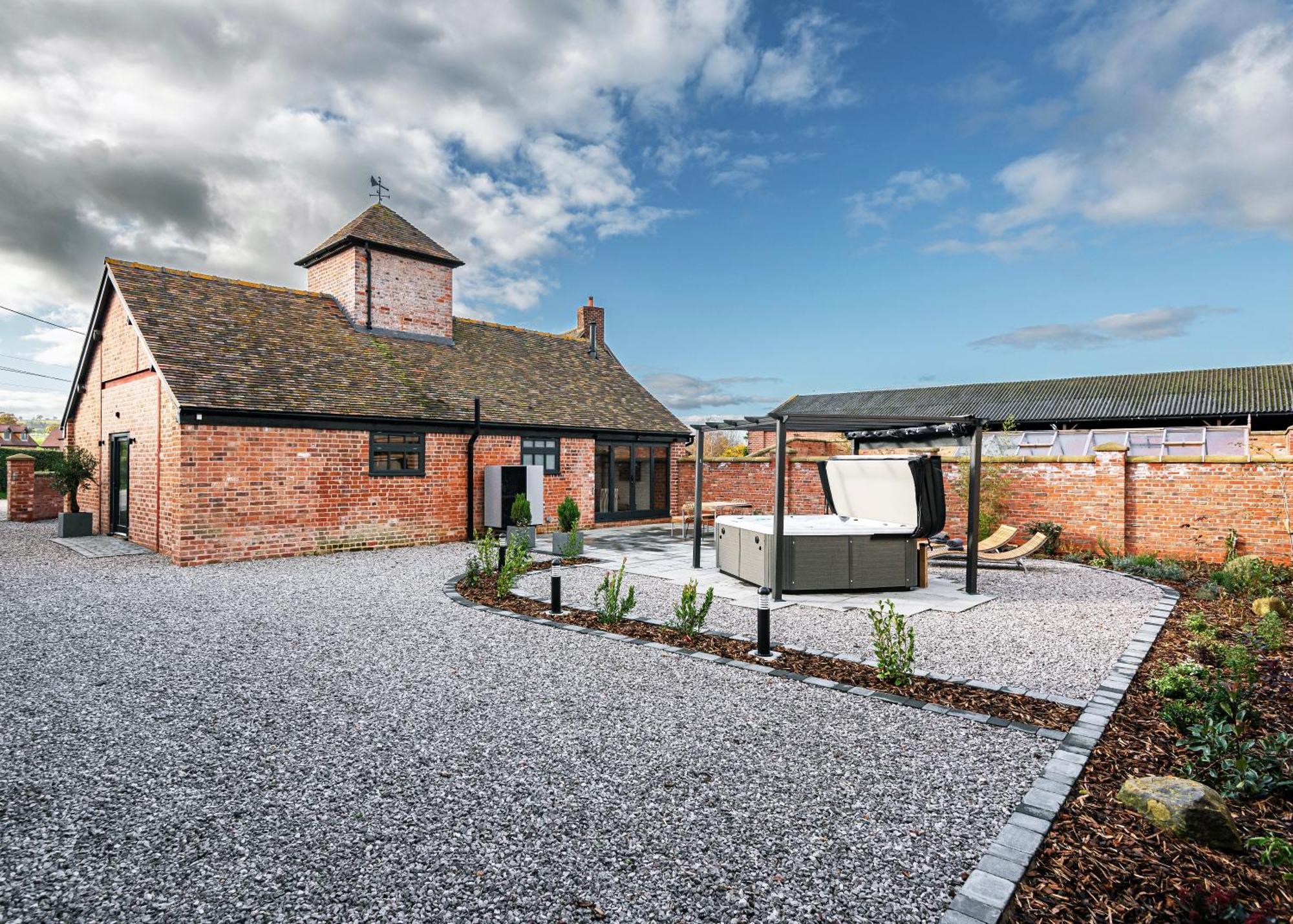 Pigeon House - Unique Barn With Private Garden, Hot Tub And Wood Burner Villa Shrewsbury Exterior foto