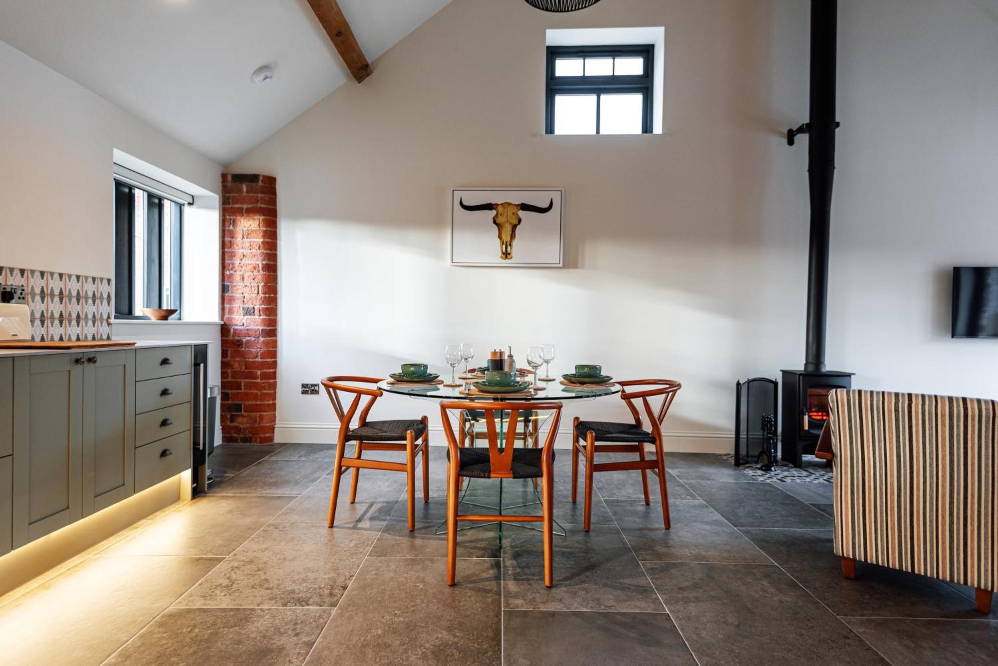 Pigeon House - Unique Barn With Private Garden, Hot Tub And Wood Burner Villa Shrewsbury Exterior foto